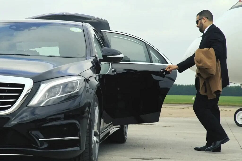 Best Business Chauffeur Services in Saudi Arabia | Book Now